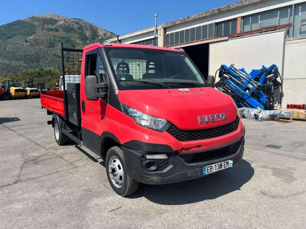 Iveco DAILY 35-130 Foto 17