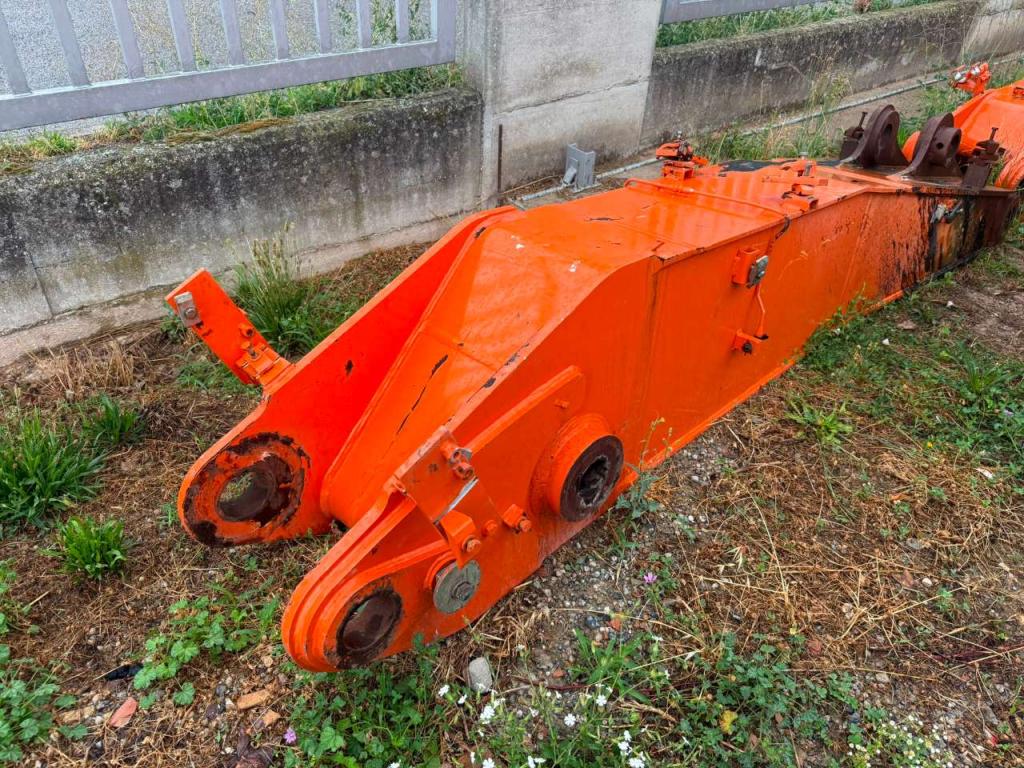 Hitachi ZX210-240 Foto 1