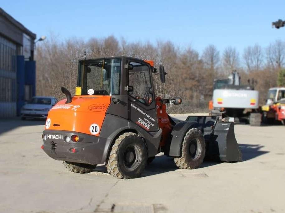 Hitachi ZW95 Foto 9