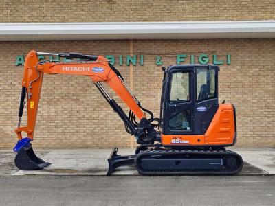 Hitachi ZX 65USB-5A CLR