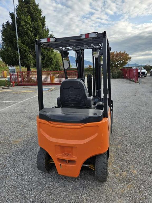 Doosan B20X-7 Foto 3