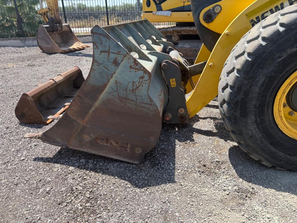 New Holland W130C Foto 16