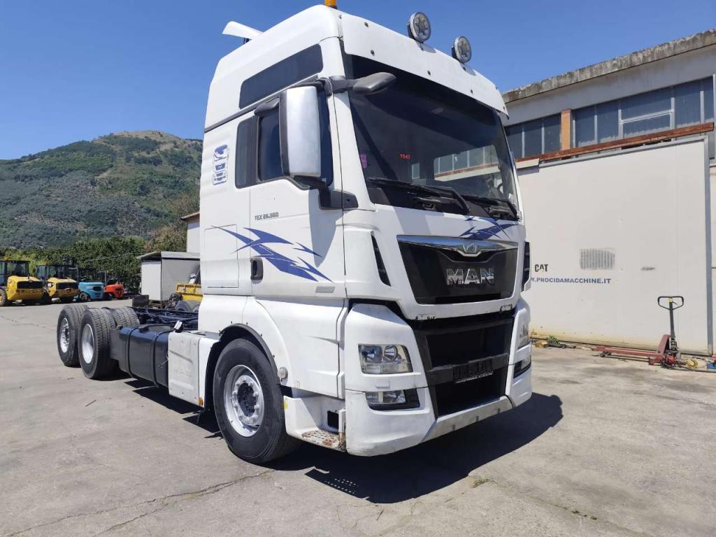 Man TGX 26.560 D38 Foto 27