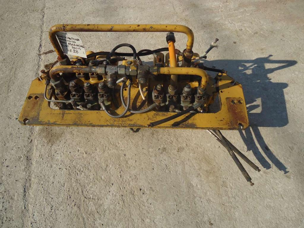 Distributore idraulico per Fiat Allis FE28 Foto 1