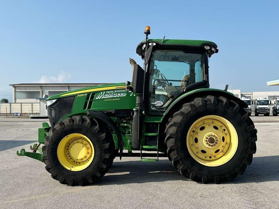 John Deere 7230R Foto 2