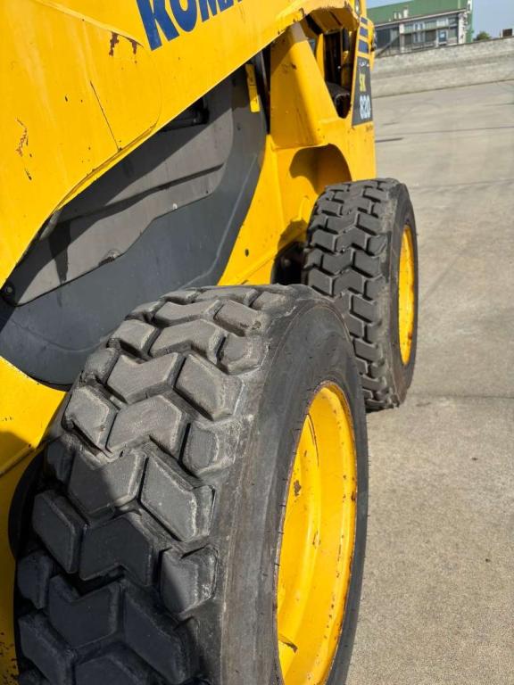 Komatsu SK 820-5E Foto 7