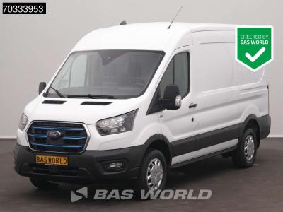 Ford e-Transit 184pk Elektrisch 68kWh 317KM WLTP SOH 93% L2H2 AC/Climate Navi Carplay Parkeersensoren Cr in vendita da BAS World B.V.