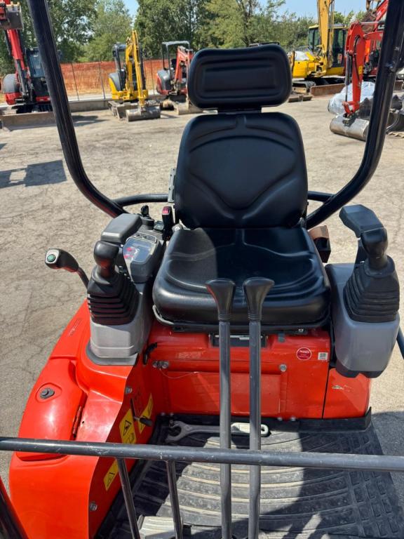 Kubota U17-3 Foto 7
