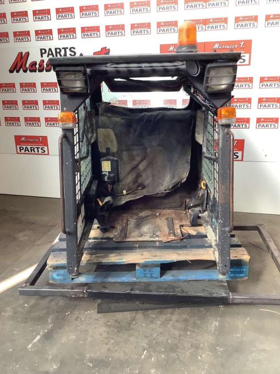 Cabina per Bobcat 753 Foto 1