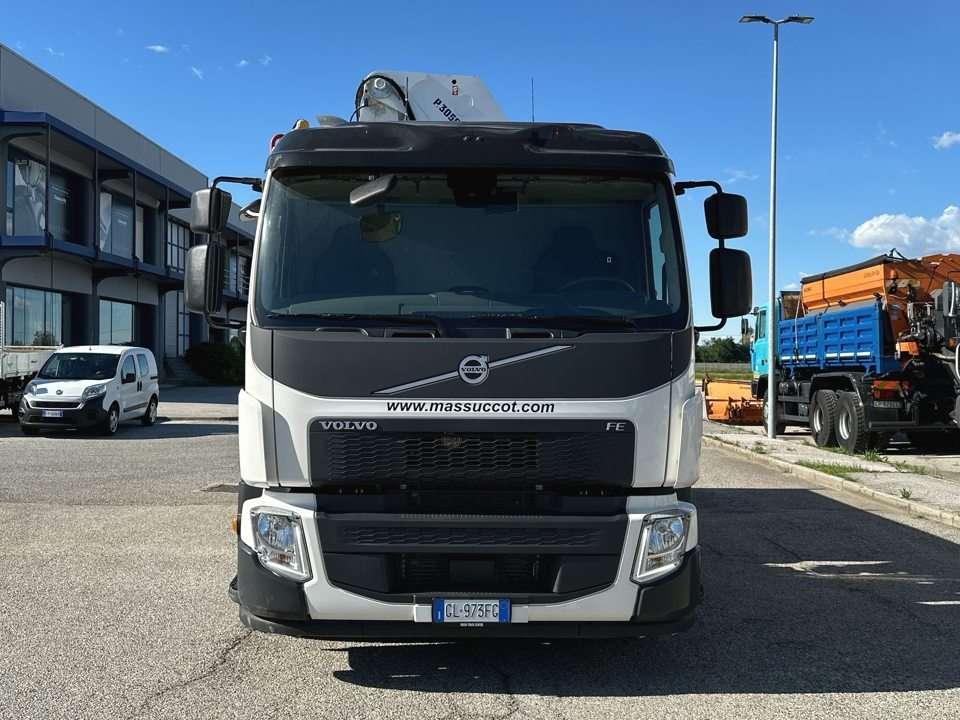 Volvo FE350 6x2 Foto 16