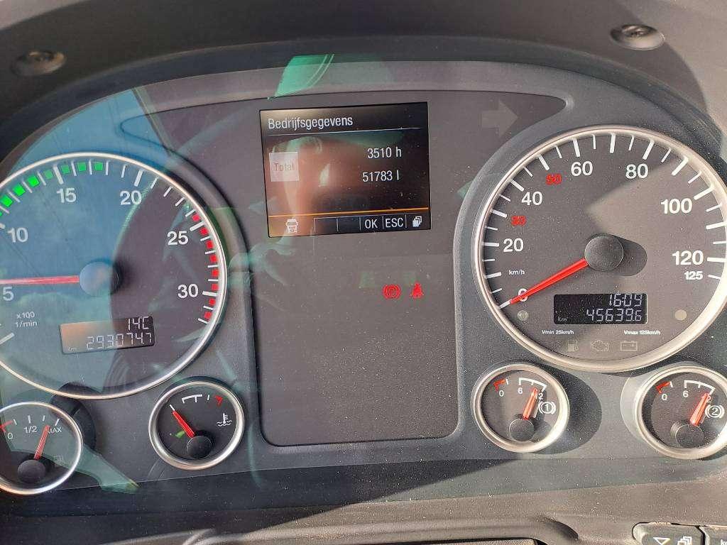 Stas S300CX ALU + MAN TGX18.470 Hydrodrive Foto 12