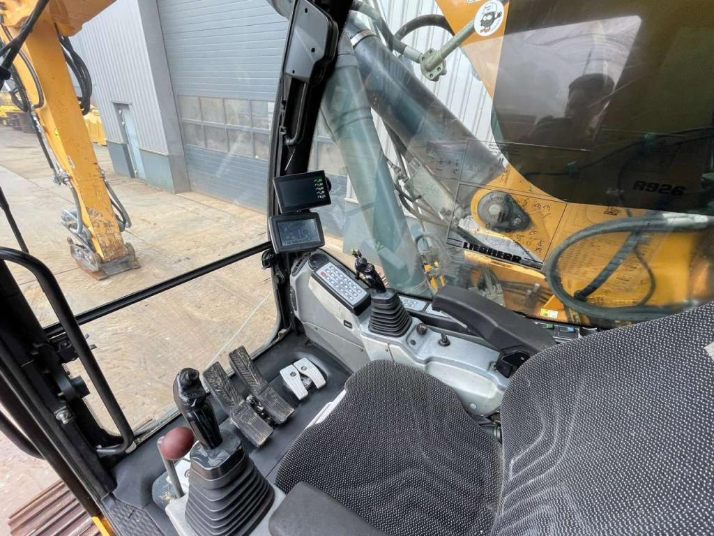 Liebherr R926LC Foto 12