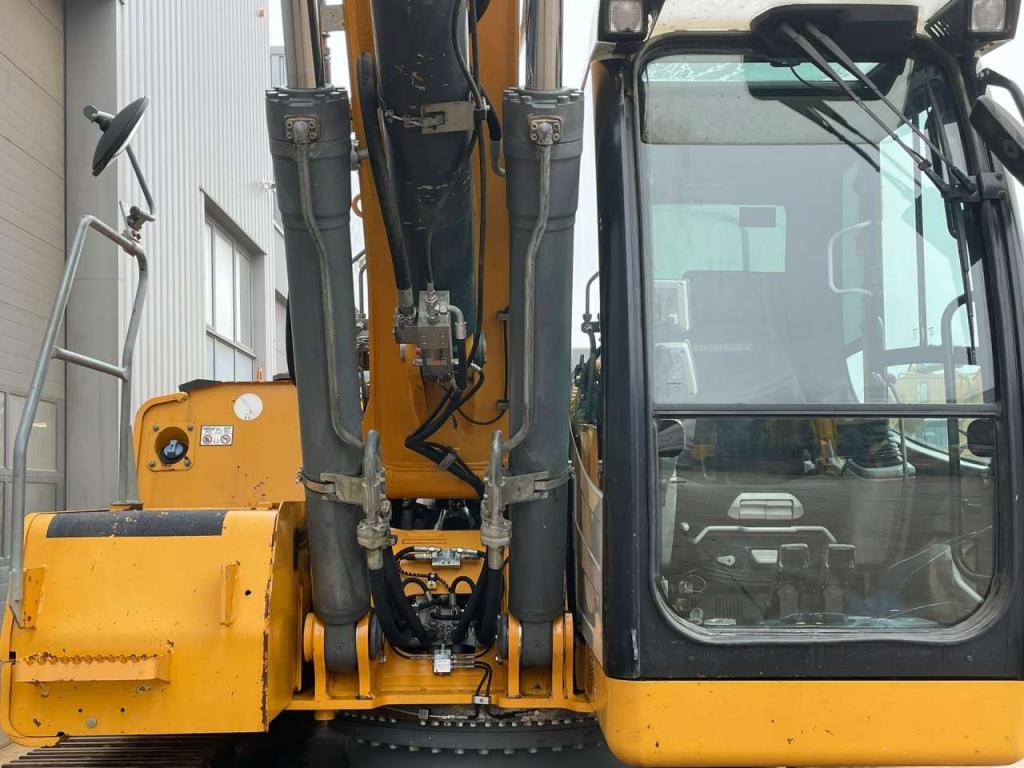 Liebherr R926LC Foto 8