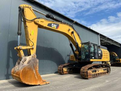 Caterpillar 352F in vendita da Smitma B.V.