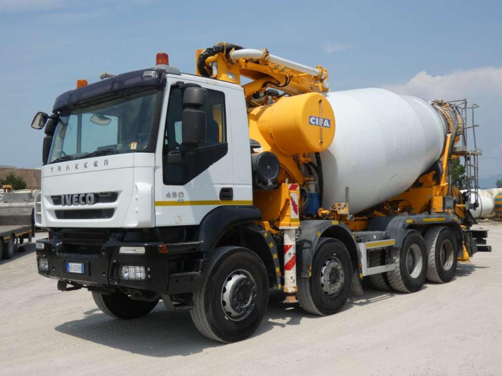 Iveco TRAKKER 450 Foto 3