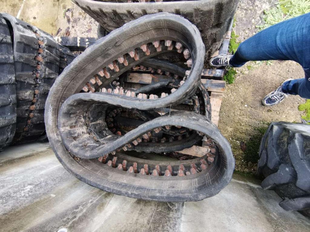 Cingolo in gomma Foto 2