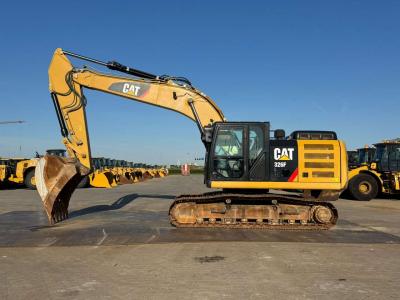 Caterpillar 326FL in vendita da Big Machinery