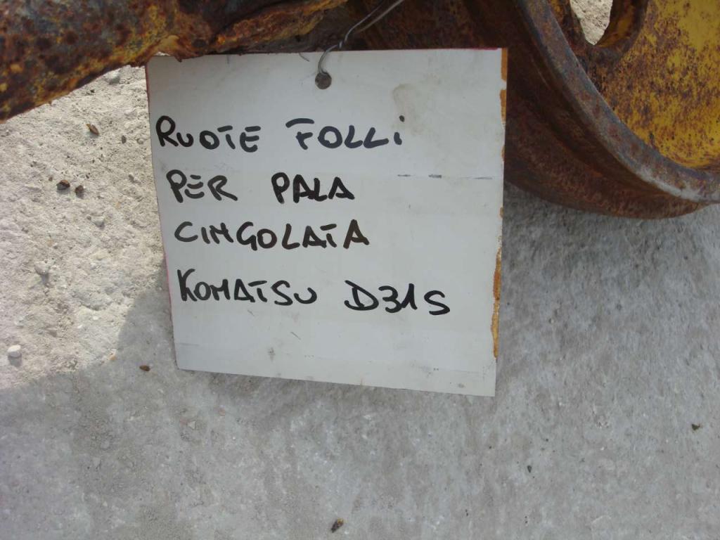 Ruota folle per Komatsu D31S Foto 3