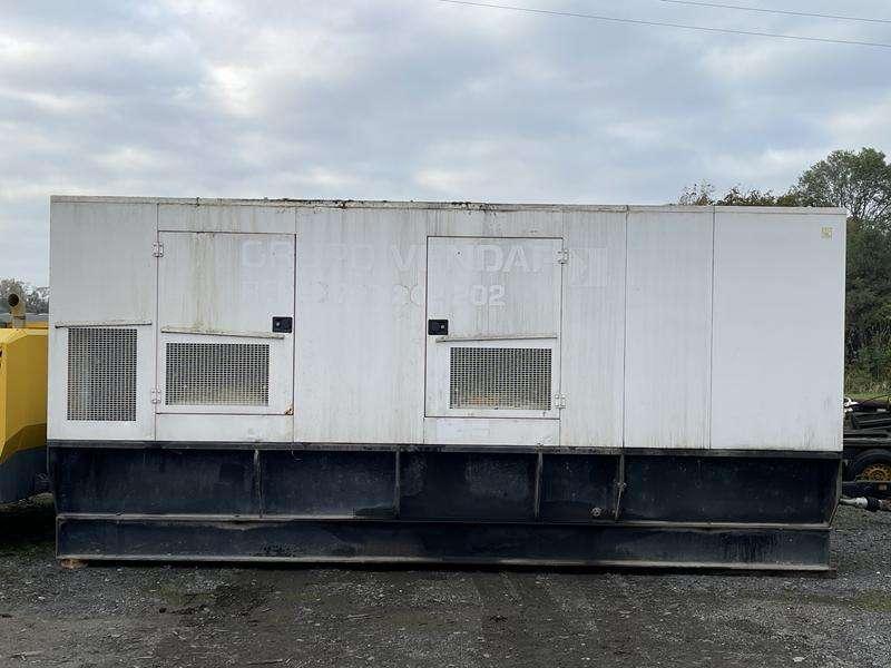 Caterpillar C 18 - 700 Foto 1