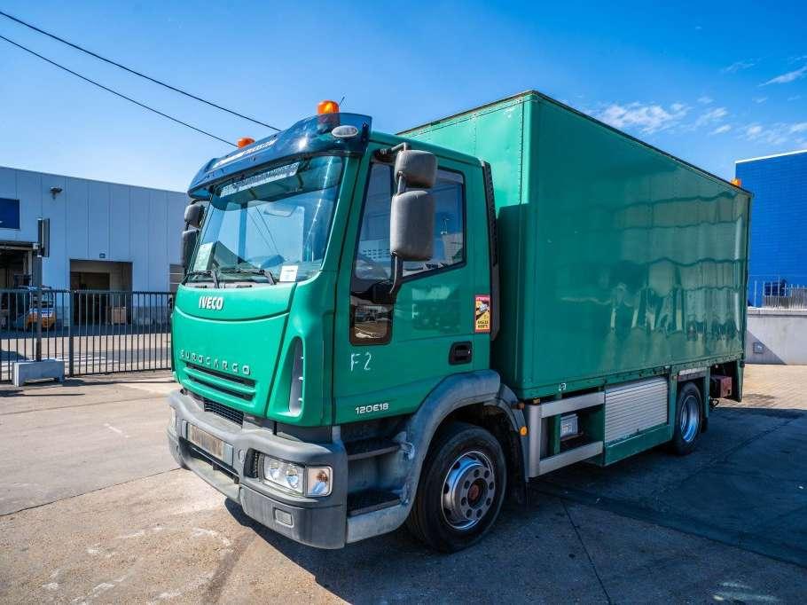 Iveco EUROCARGO 120E18 Foto 1