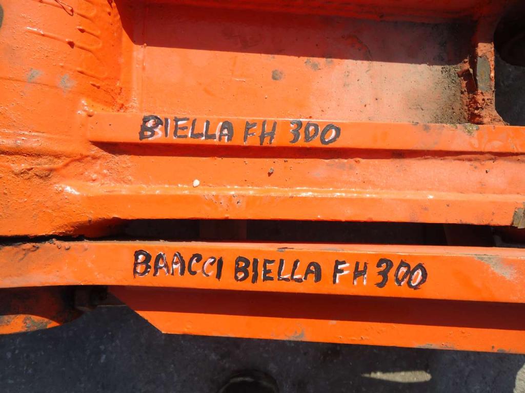 Biella e staffe richiamo benna per Fiat Hitachi FH300 Foto 4