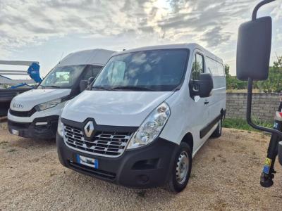Renault MASTER in vendita da Omeco Spa