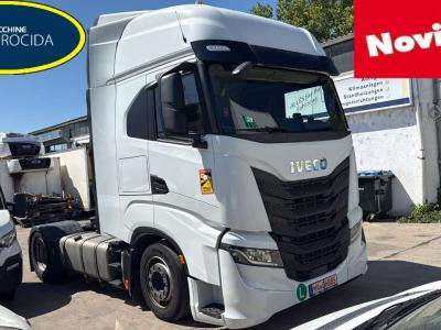 Iveco S-WAY S490 in vendita da Procida Macchine S.r.l.