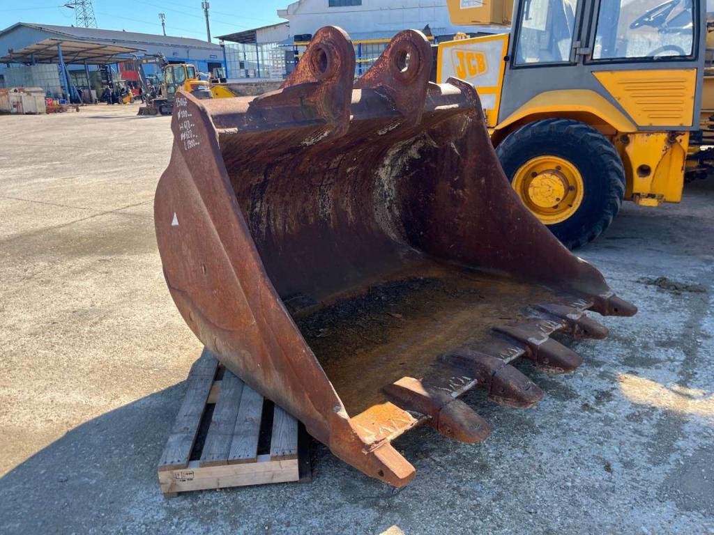 Komatsu 1500 Foto 2