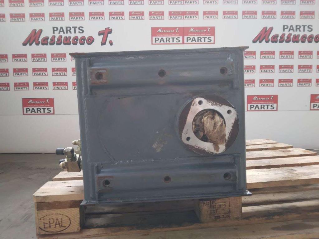 Serbatoio olio idraulico Foto 2