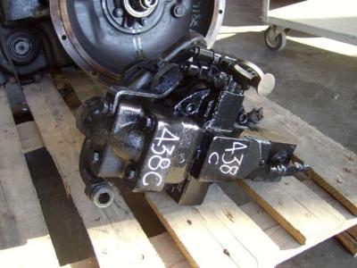 Pompa idraulica per Caterpillar 438C in vendita da CERVETTI TRACTOR Srl