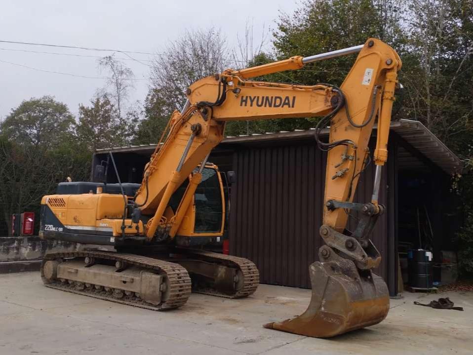 Hyundai Robex 220NLC-9A Foto 1