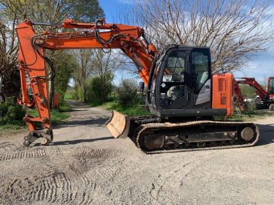 Hitachi ZX135US-5B