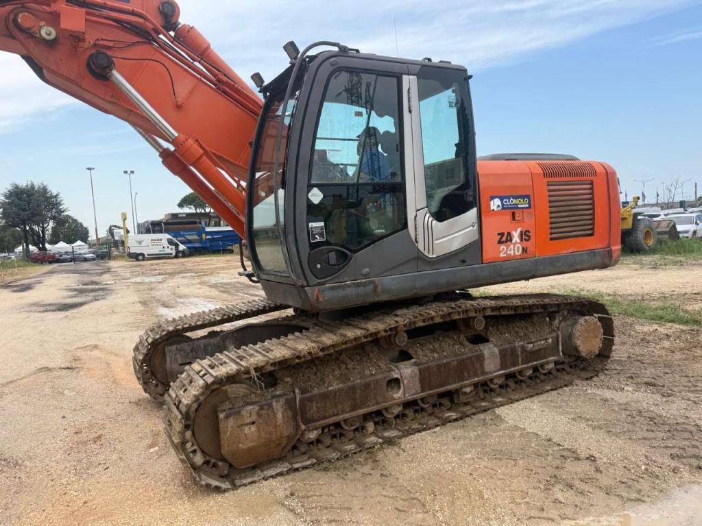 Hitachi Zaxis 240N Foto 3