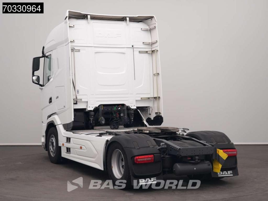 Daf XG 530 4X2 Retarder 2x Tanks ACC M.O.T. Foto 2