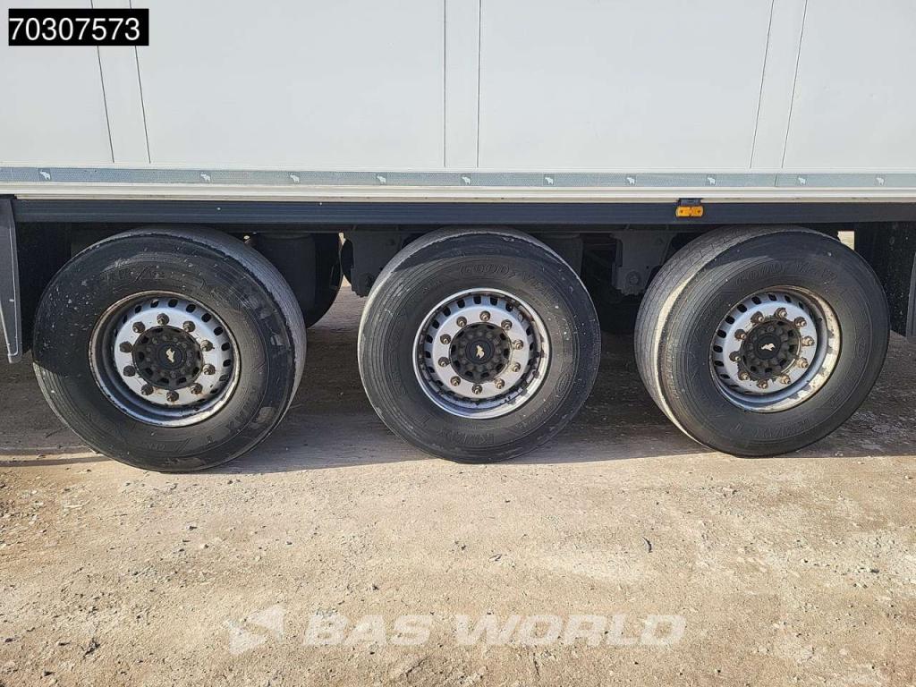 Schmitz SCB*S3B 3 axles TUV 08/26 Doppelverdampfer Blumenbreit Foto 15