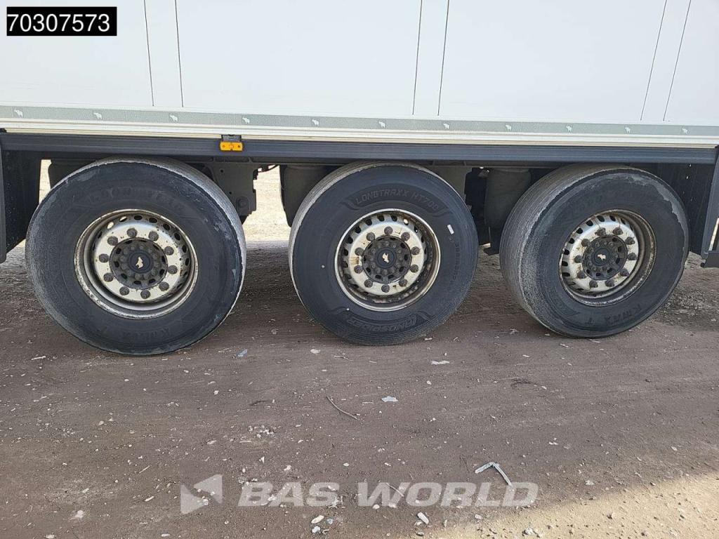 Schmitz SCB*S3B 3 axles TUV 08/26 Doppelverdampfer Blumenbreit Foto 16