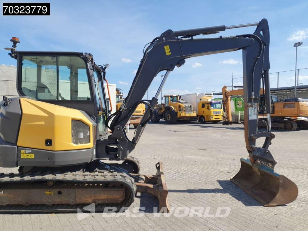 Volvo ECR58 F A/C - 3 Buckets Foto 10