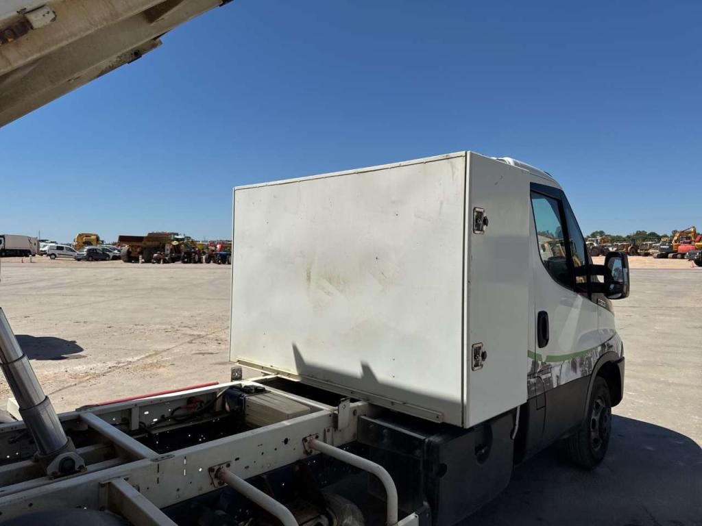 Iveco DAILY 35-150 Foto 10