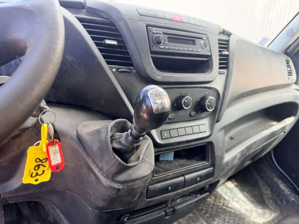 Iveco DAILY 35-150 Foto 16