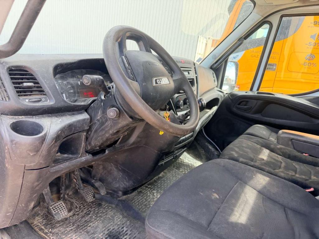Iveco DAILY 35-150 Foto 2
