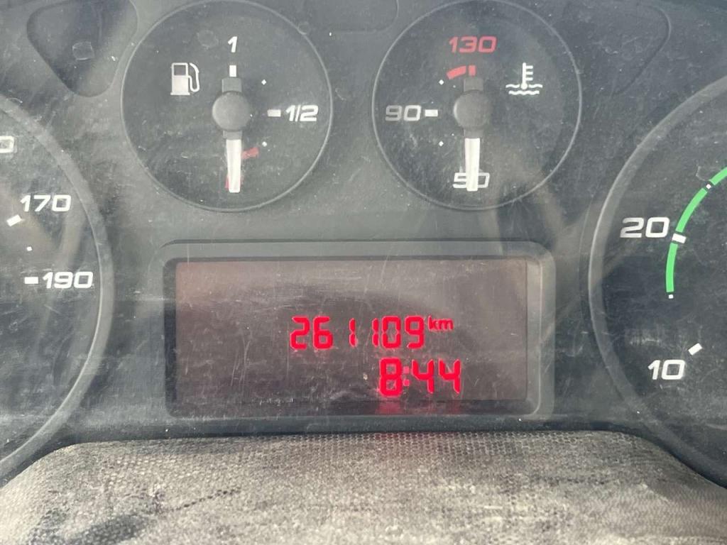 Iveco DAILY 35-150 Foto 6