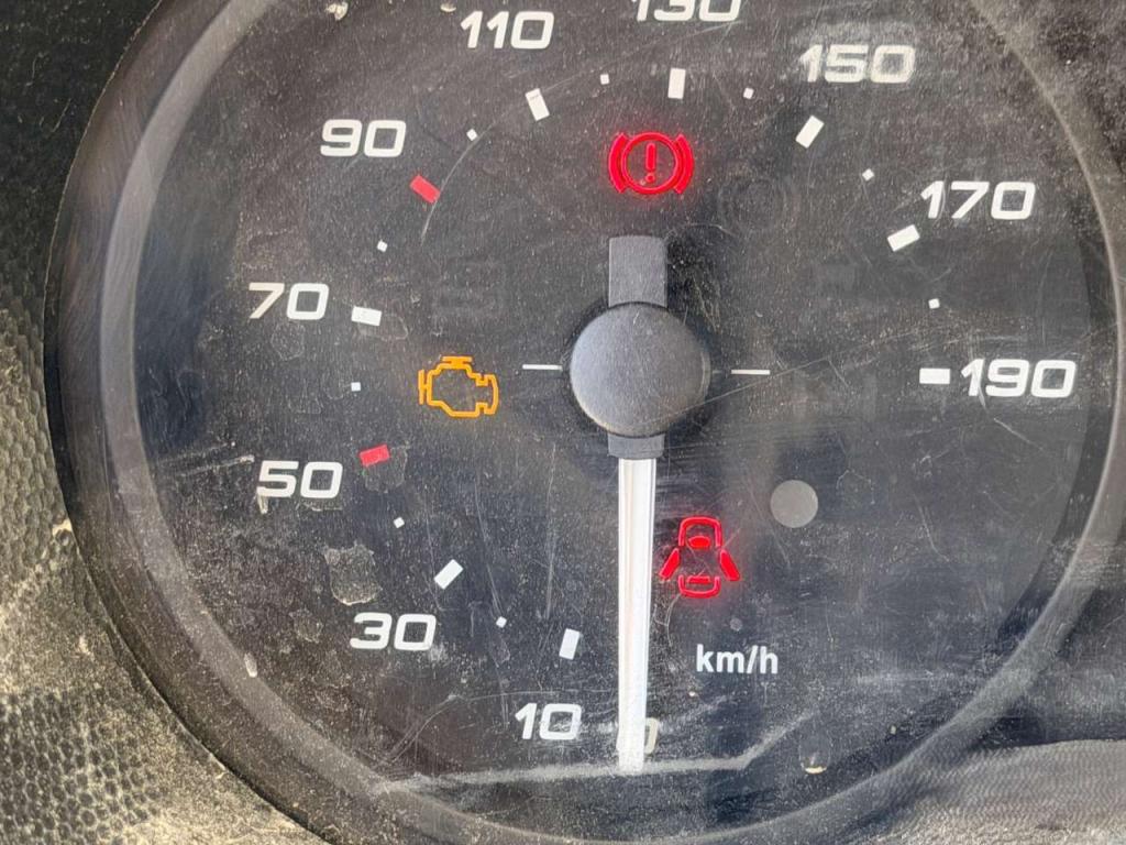 Iveco DAILY 35-150 Foto 7
