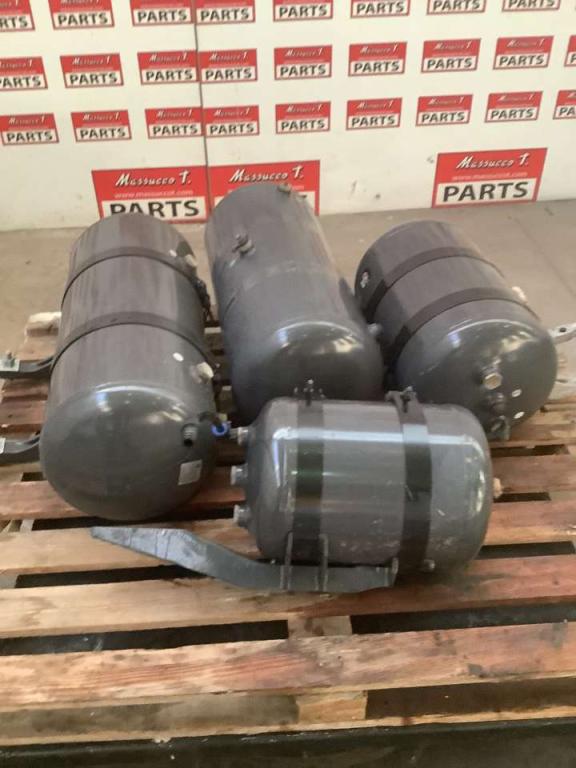 SERBATOI IMPIANTO PNEUMATICO PER VOLVO FH16 550 6x4 Serbatoio Foto 2