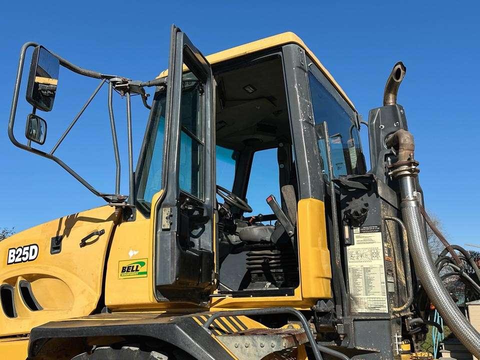 Bell B25D 6x6 Foto 11