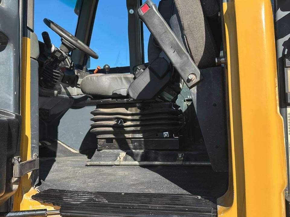Bell B25D 6x6 Foto 12