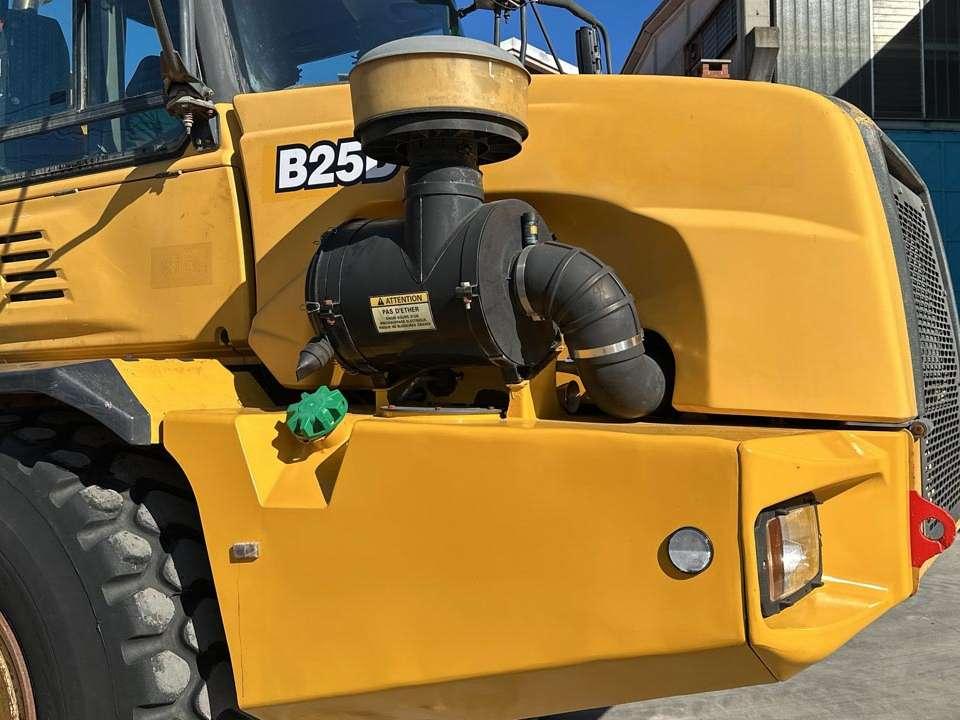 Bell B25D 6x6 Foto 7