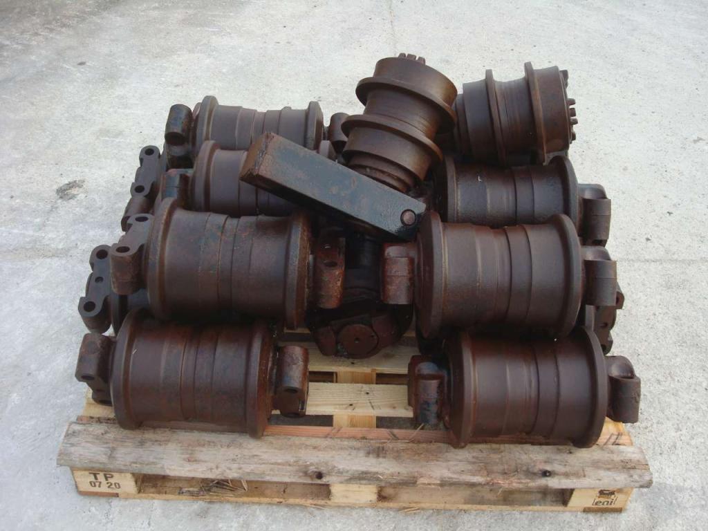 Rulli inferiori per Caterpillar 345 B Foto 4
