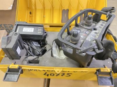 3 DPU 100-70 Radiocomando in vendita da Niederstätter Spa