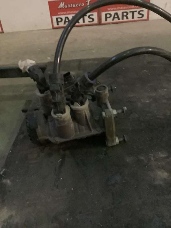 Valvola rimorchio per Volvo FH16 550 Foto 3