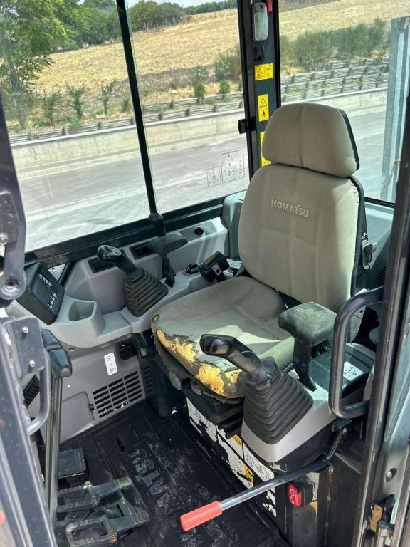 Komatsu PC 30MR-5 Foto 10